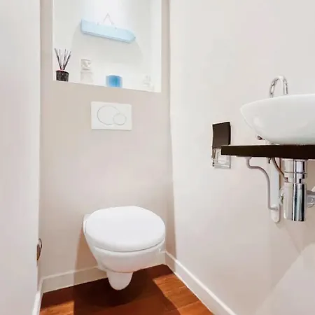 New 2br In Center Apartment Cannes
