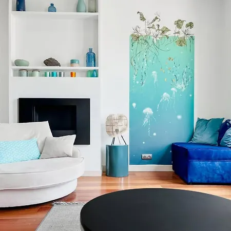 New 2br In Center *